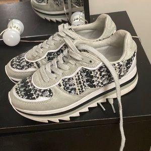 White sneakers, Zara brand, size 6 worn a couple of times